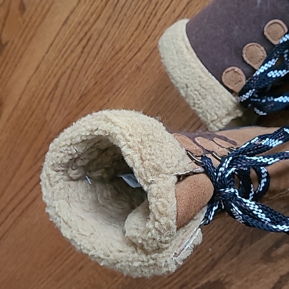 BooRoo Sherpa Fleece Lined Winter Lace-Up Boots - Size 6 - Picture 10 of 16